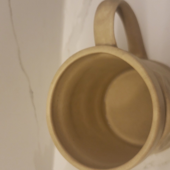 𝅺elephant Mug Made in Africa 3D 'Amarula Cream' 3"Diam x 3.5"h - Picture 2 of 8